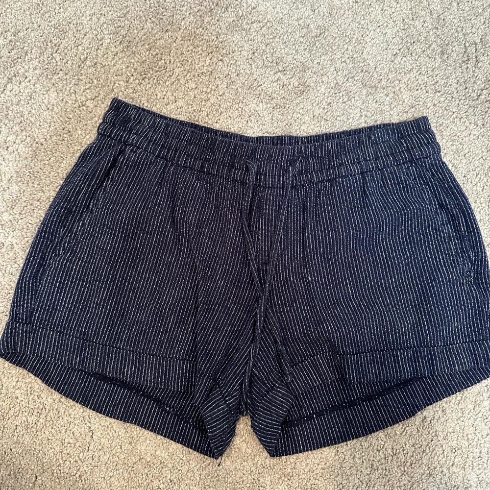 Old Navy size Small shorts. Good condition